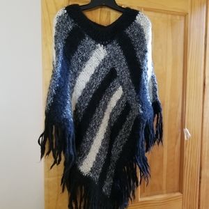 Poncho 90%wool hand made in Italy